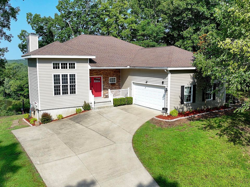 1st image of 378 Harbor Dr