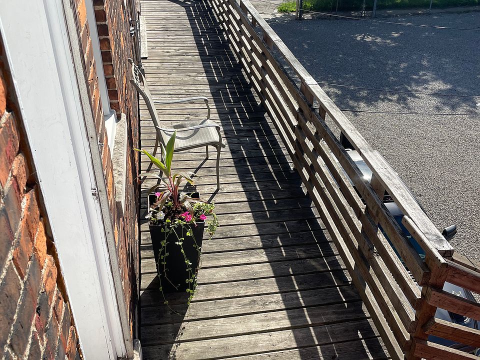 44' X 5' foot balcony