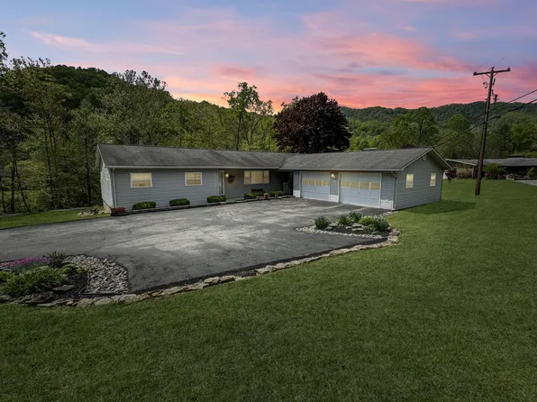 114 Lickwater Rd, Arnett, WV 25007