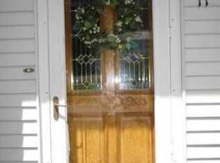 11 Laurel Dr, Millbury, MA 01527