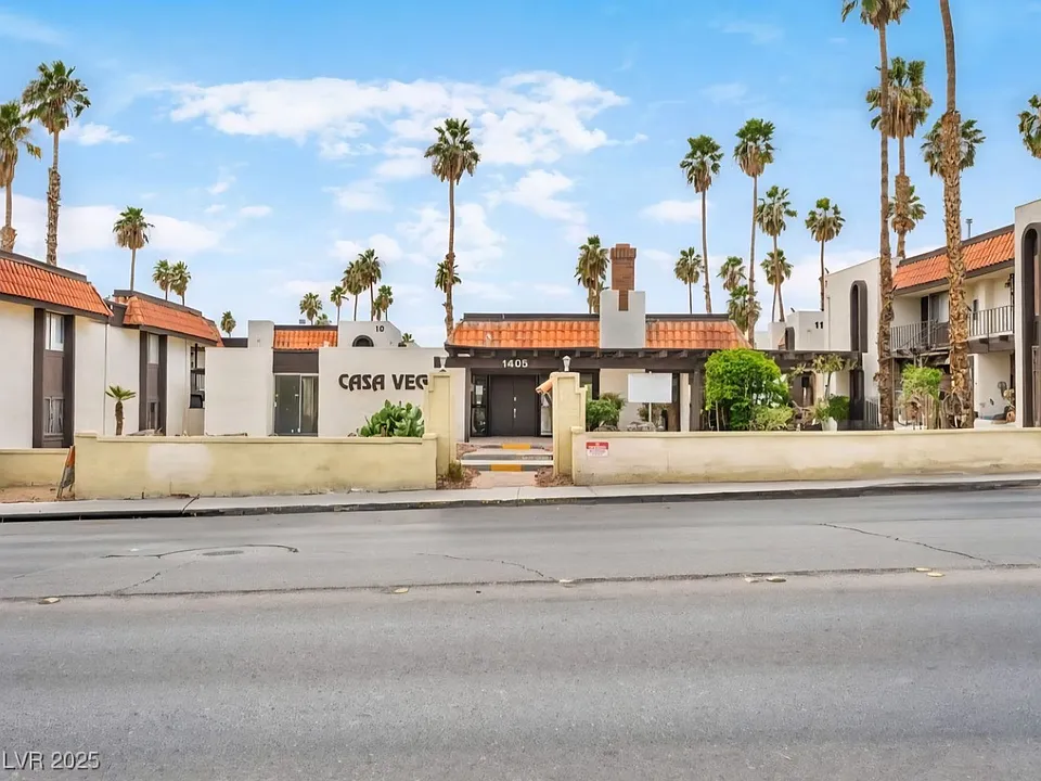 1405 Vegas Valley Dr #206