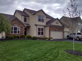 1954 Orangelake Dr, Lewis Center, OH 43035