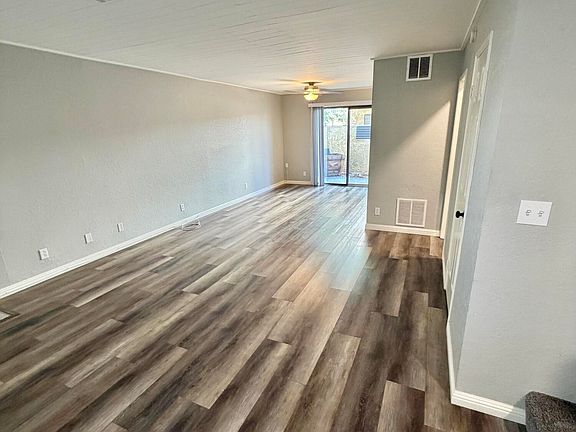 3rd image of 1316 W Avenue J4
