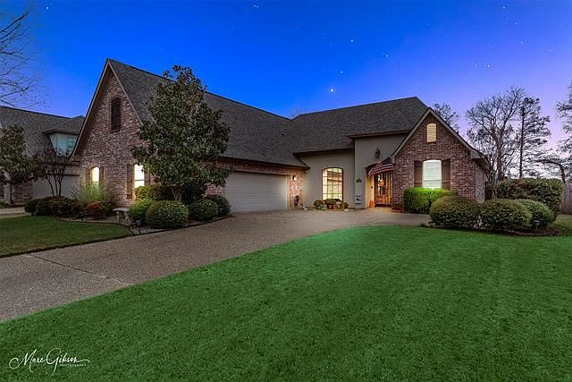 1st image of 1051 Spanish Moss Cir