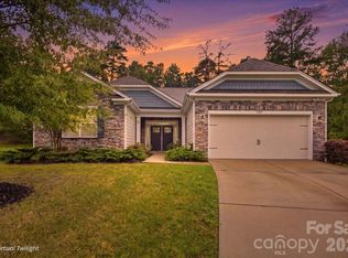 1221 Acosta Ct, Lake Wylie, SC 29710