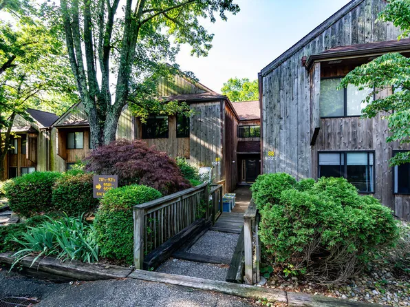 9543 S Pointe Lasalles Dr #89, Bloomington, IN 47401