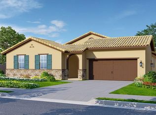 1757 Las Rosas Ave, Clovis, CA