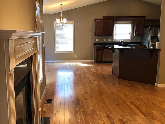 4th image of 5708 W Charleston Ct