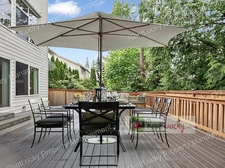 14691 NE 16th St — Photo 12