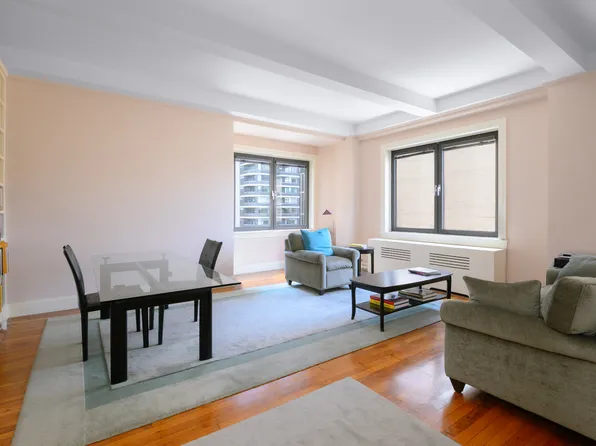 2 West 67th Street image 2 of 8