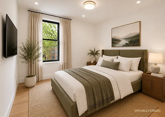 Bedroom, photo 2