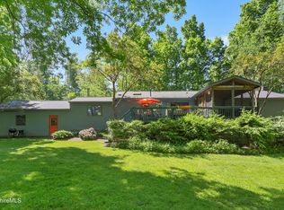 11 Hickory Hill Rd, South Egremont, MA 01258