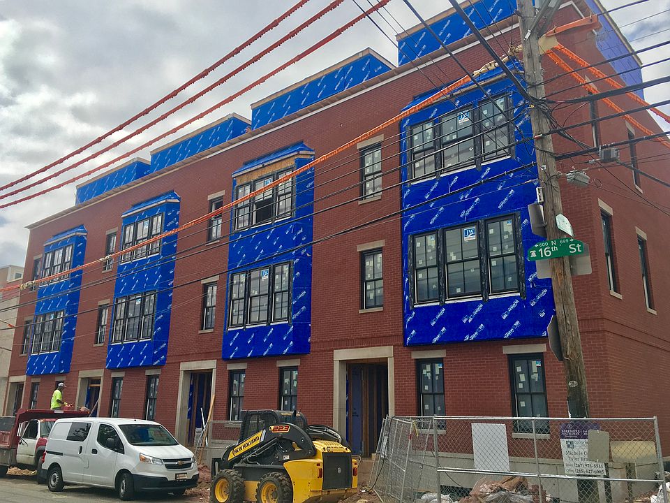 2nd image of 1600 Wallace St