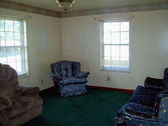 2nd image of 2310 Patricia Cir