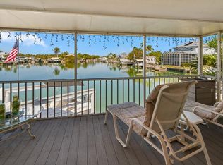 565 Coconut Ave, Goodland, FL 34140