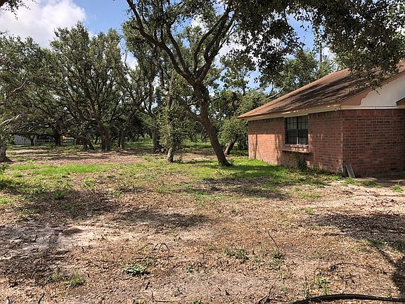 5th image of 103 Resaca Ln