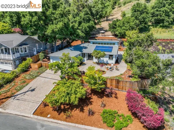 29 Van Ripper Ln, Orinda, CA 94563