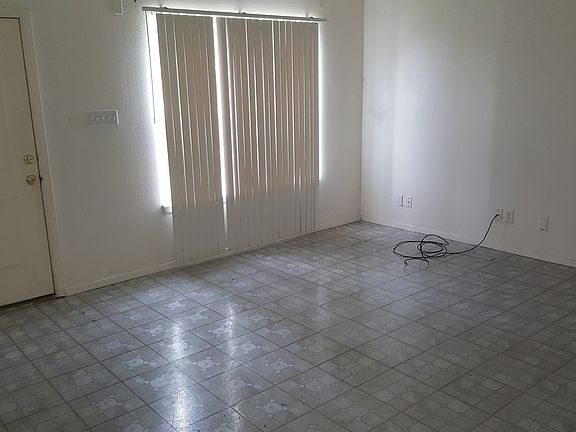 5th image of 3223 Reforma Dr