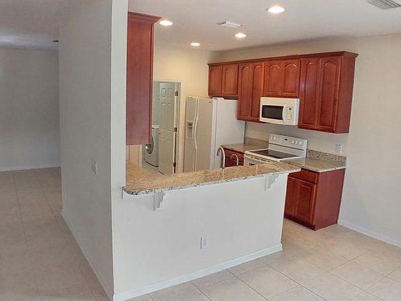 5th image of 10312 Cypress Trail Dr