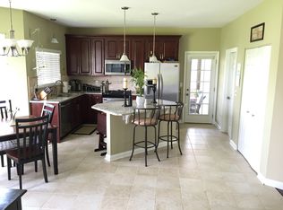 6888 Bethany Dr, Westerville, OH 43081