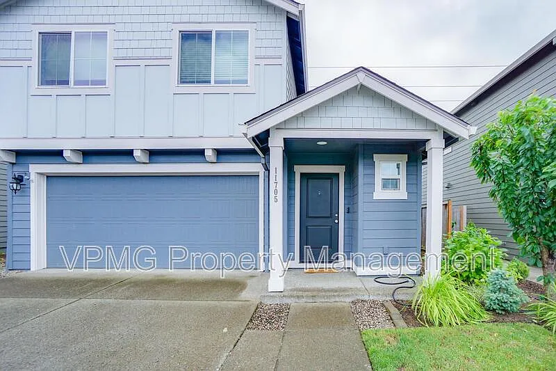 4 bed, 2.5 bath, 1684 sqft, $2,795 — Photo 2