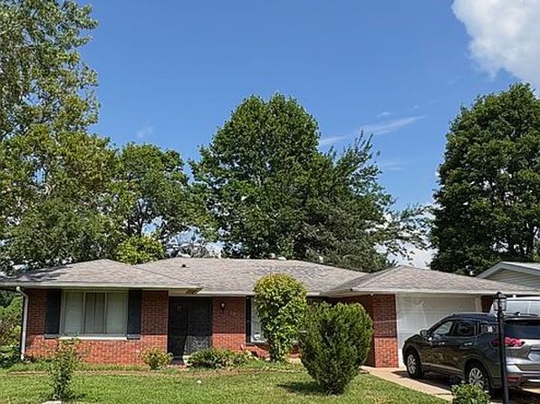 18 Potomac Dr