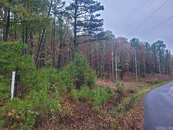 5th image of 65 Pine Hill Est