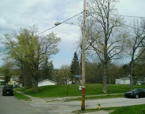 2nd image of Fairview St