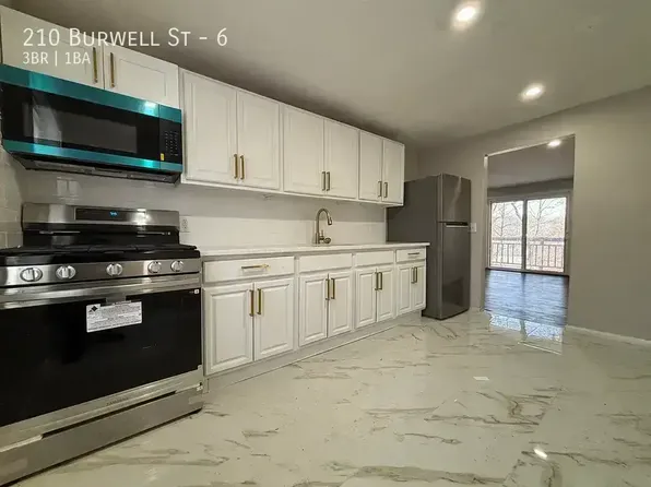 210 Burwell St #6, New Haven, CT 06513
