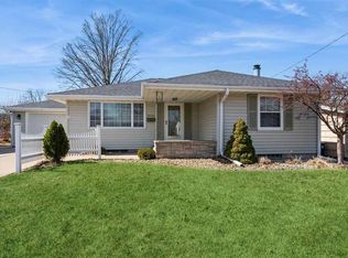 3101 Kenridge Ter NE, Cedar Rapids, IA 52402