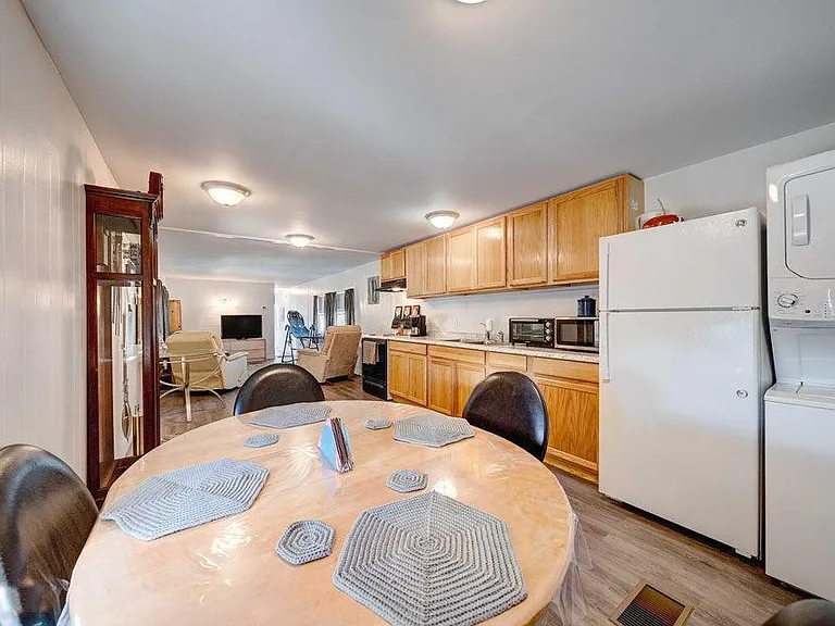 351 Palm Dr — Photo 11