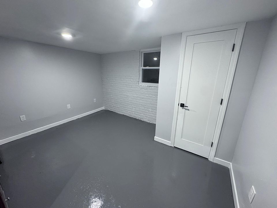 2nd image of 81 Bostwick Ave #B2