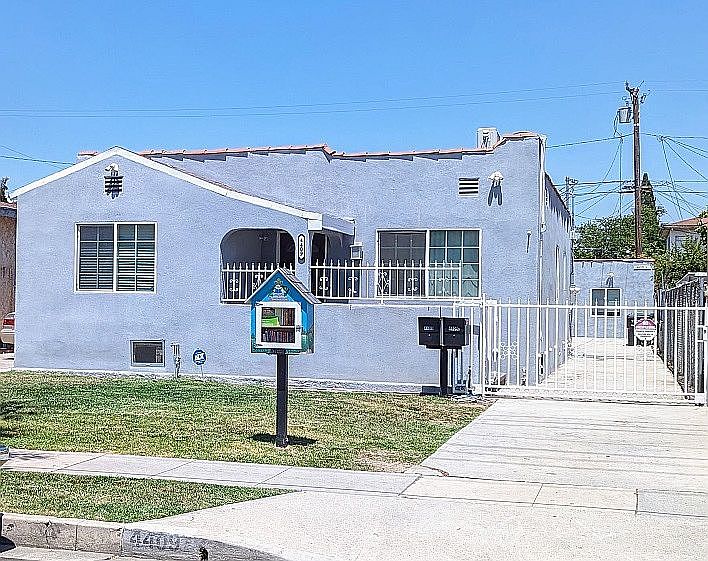 1st image of 4409 E 56th St