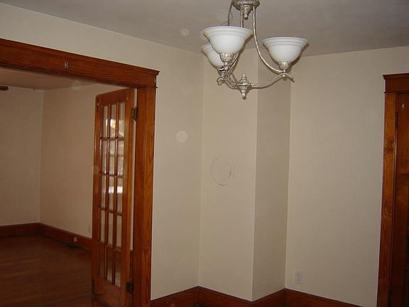 Dining room...