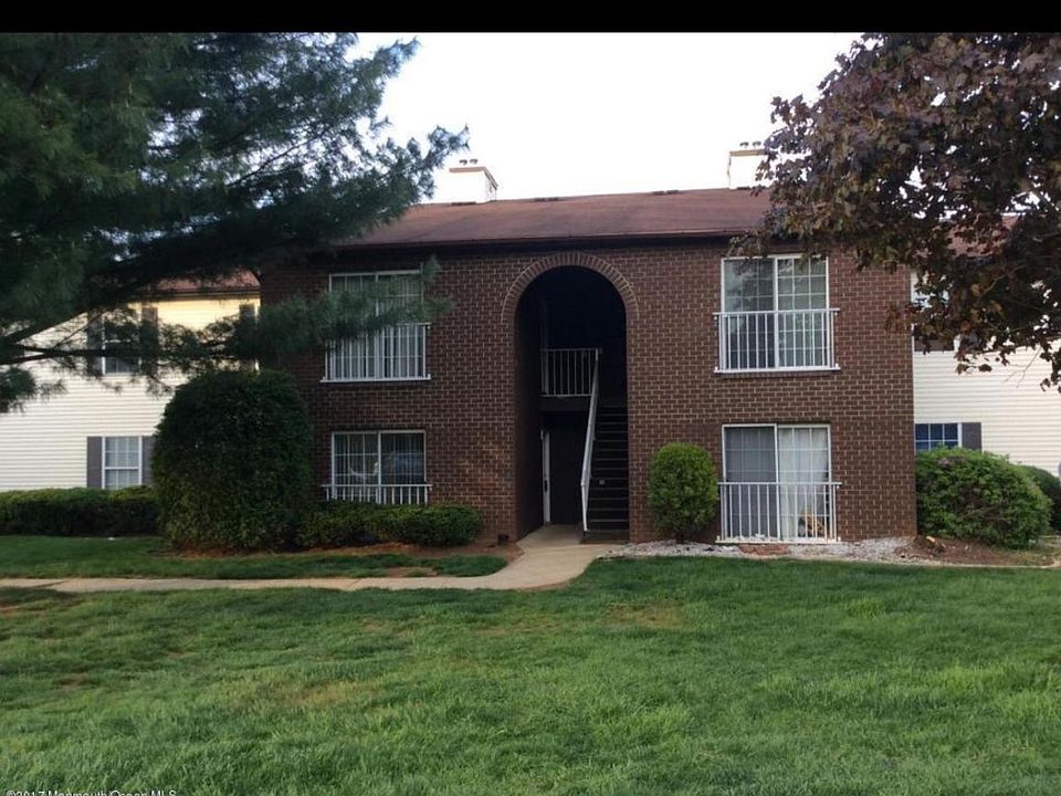 1st image of 711-3 Zlotkin Cir