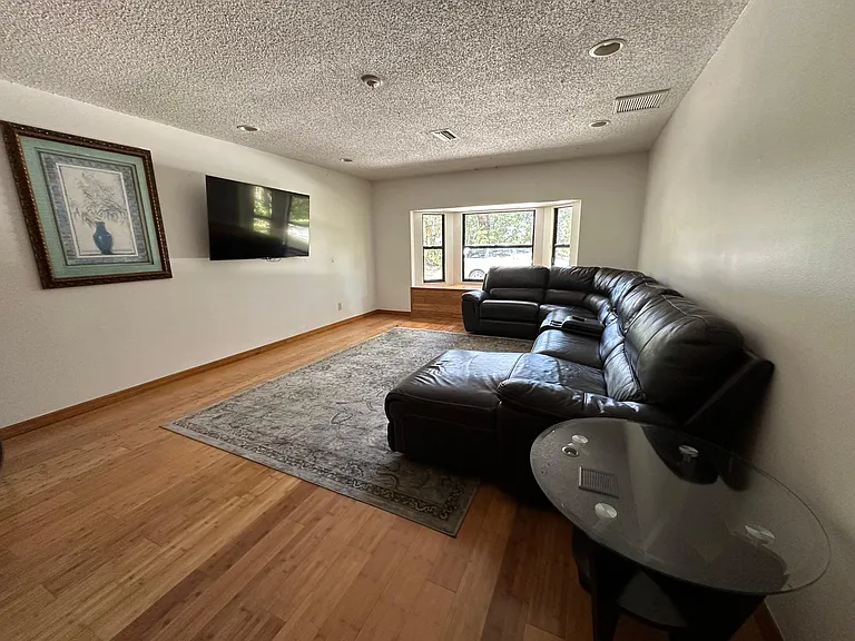4932 Hidden Oaks Trl — Photo 21