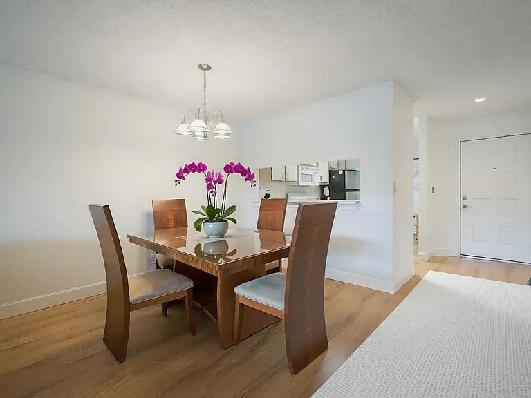 903 Harbour Pointe Way — Photo 6