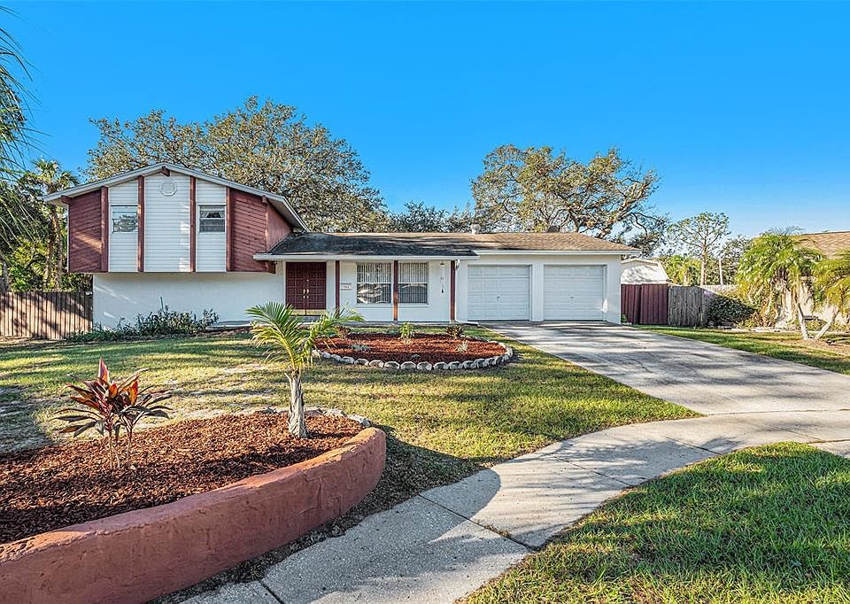 1st image of 7002 Lawnview Ct