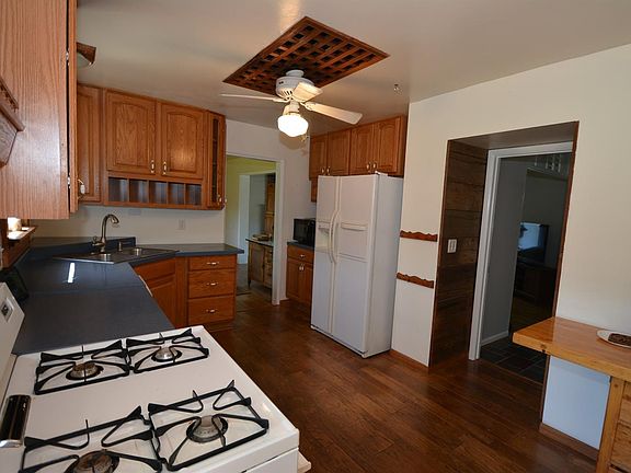 4th image of 3060 Picwood Dr
