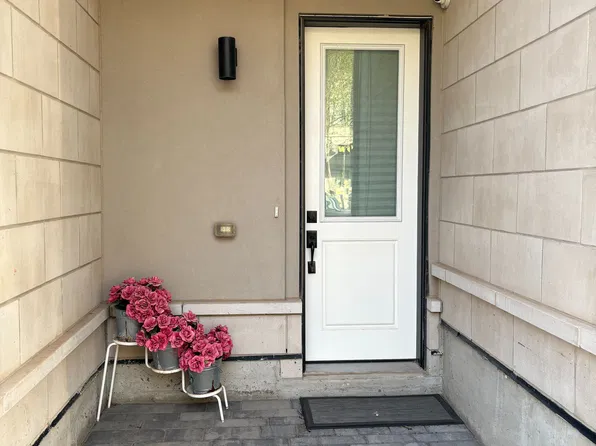 3070 George Savage Ave, Oakville, ON L6M 0Z3