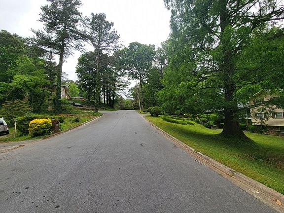 4th image of 2706 Fern Valley Dr