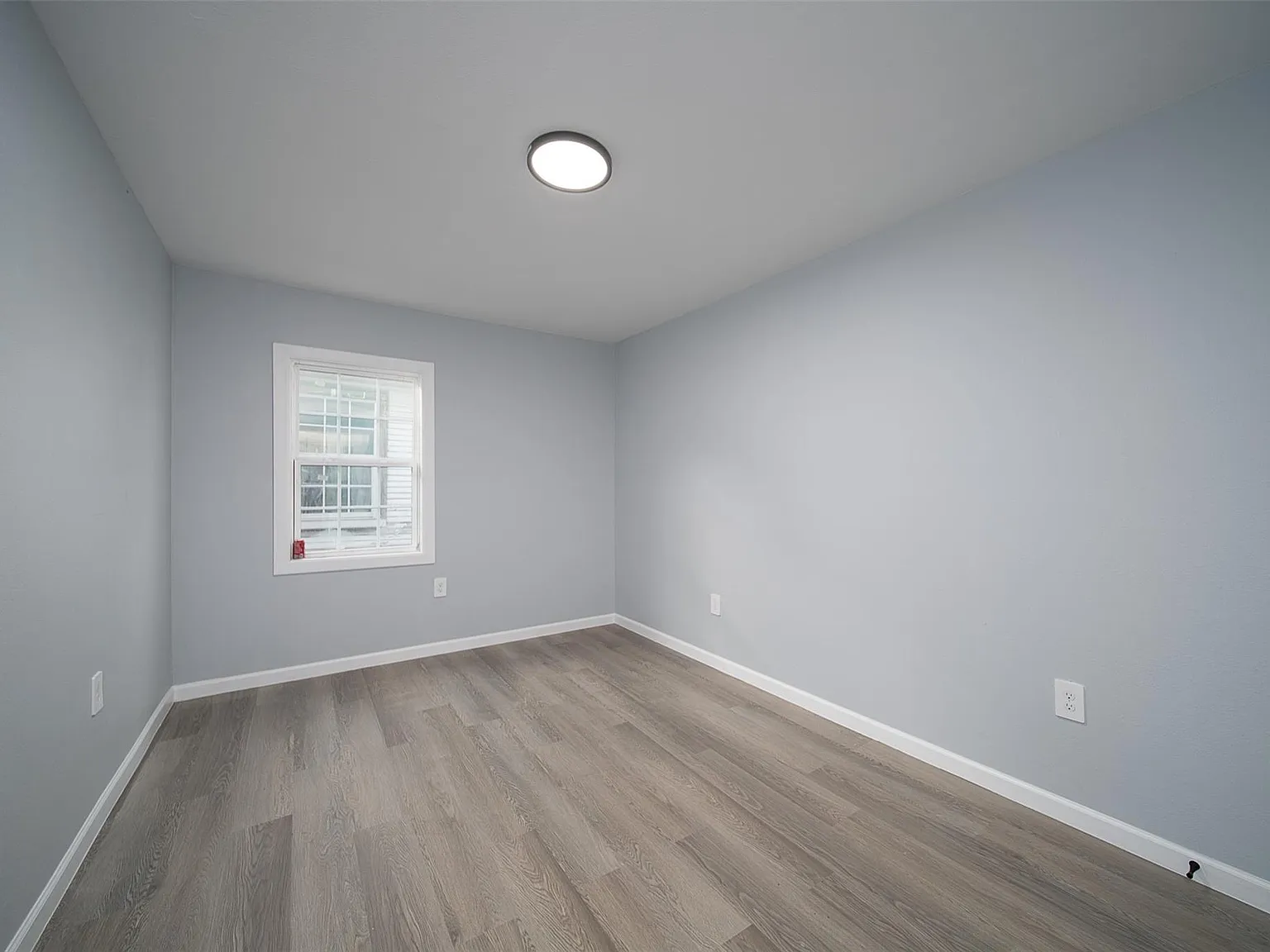 2 bed, 1.0 bath, 720 sqft, $1,180 — Photo 4
