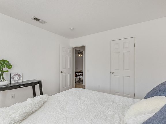 5th image of 78650 Avenue 42 APT 1403