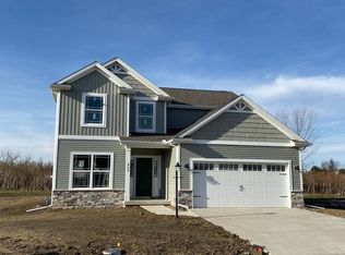 605 Bergamot St, Savoy, IL 61874