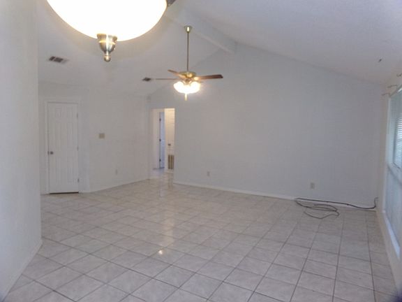 4th image of 3020 English Colony Dr