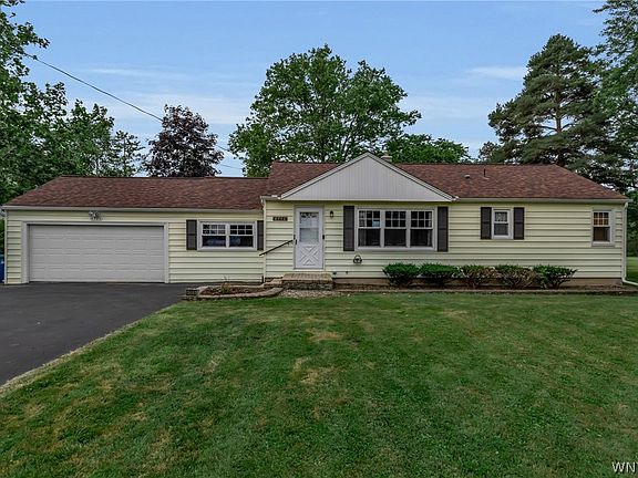 2nd image of 4906 Meyer Rd