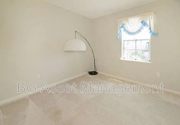 1653 Northshore Dr — Photo 16