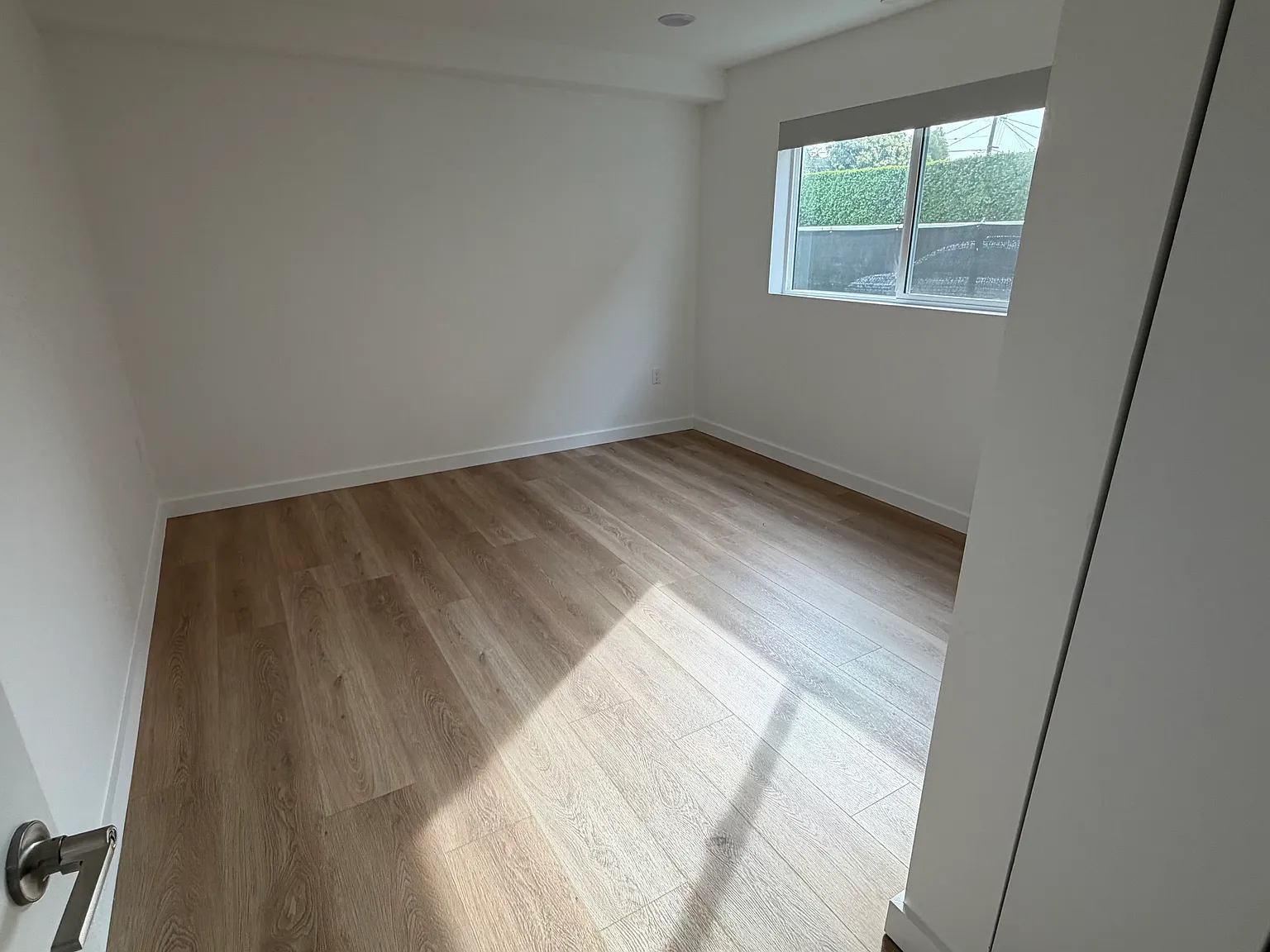 2 bed, 650 sqft, $2,399 — Photo 3