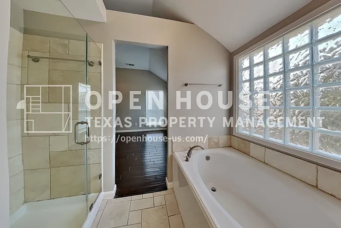 10051 Rio Bravo Rd — Photo 13