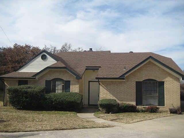 1st image of 4706 Artesia Ct
